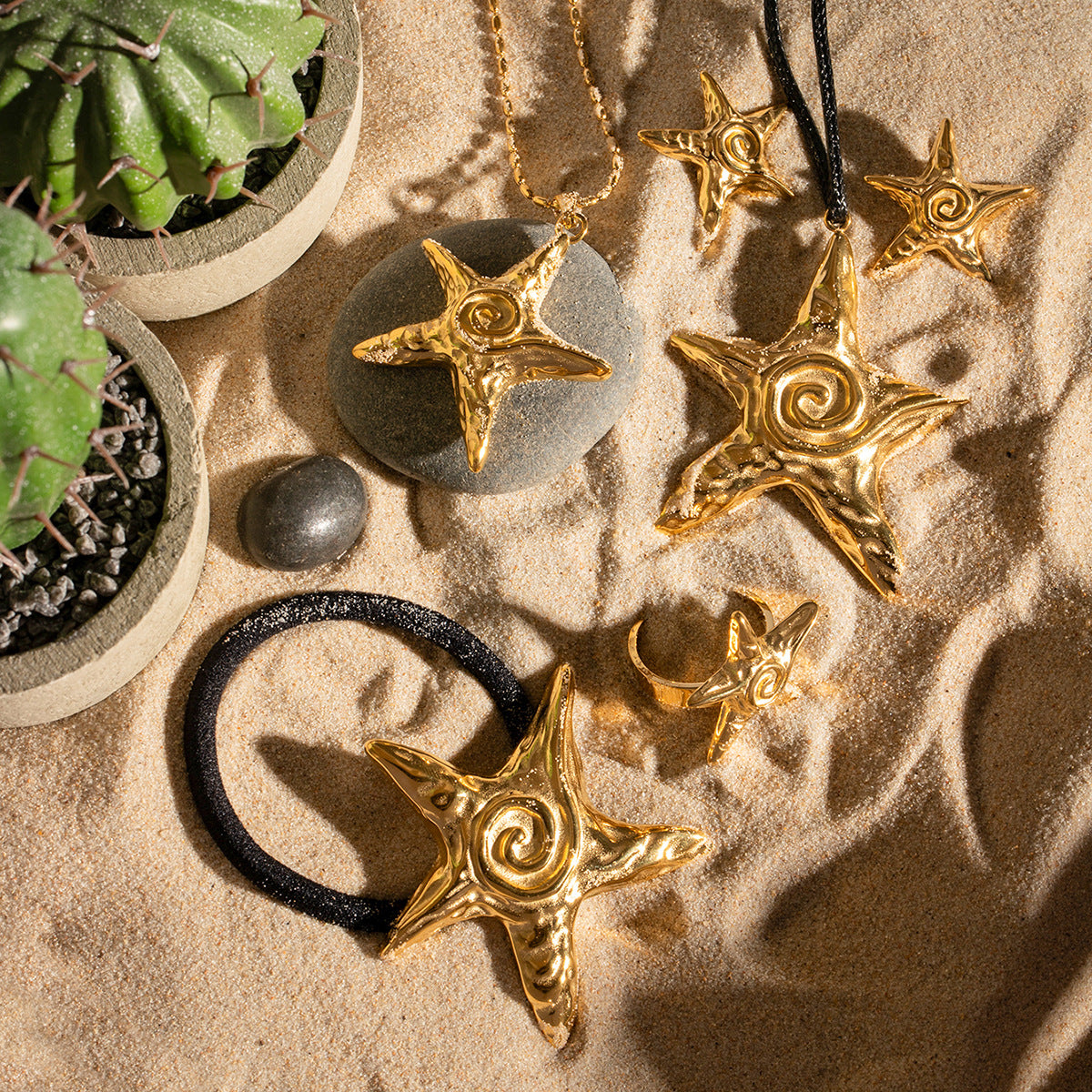 Elegant 18k Gold-Plated Pony Cuff with Starfish Design – Waterproof and Hypoallergenic