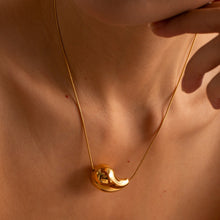 Load image into Gallery viewer, Elegant 18k Gold-Plated Teardrop Necklace – Hypoallergenic Stainless Steel Jewelry for Women, 16-inch Adjustable Length
