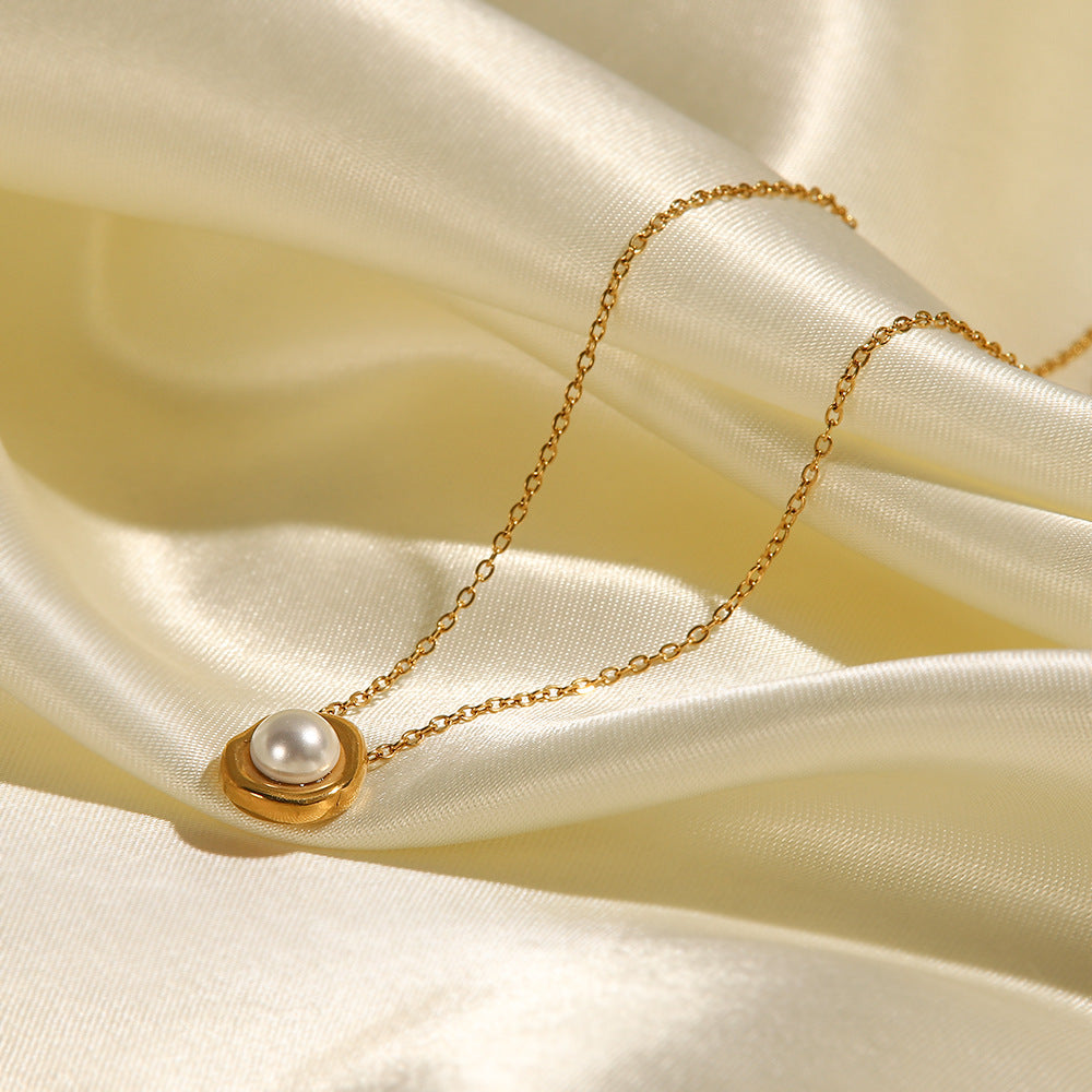 Elegant Freshwater Pearl Necklace with 18k Gold Plating – Hypoallergenic and Waterproof for Women
