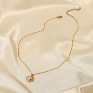Elegant Freshwater Pearl Necklace with Geometric Pendant – Hypoallergenic Gold-Plated Jewelry for Women