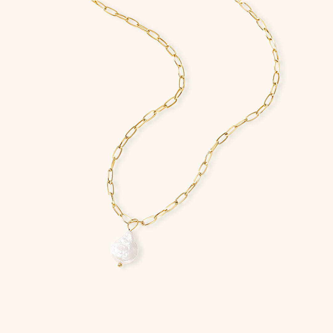 Elegant Freshwater Pearl Necklace with Waterproof Gold Chain – 17 Inches Long, Hypoallergenic and Eco-Friendly