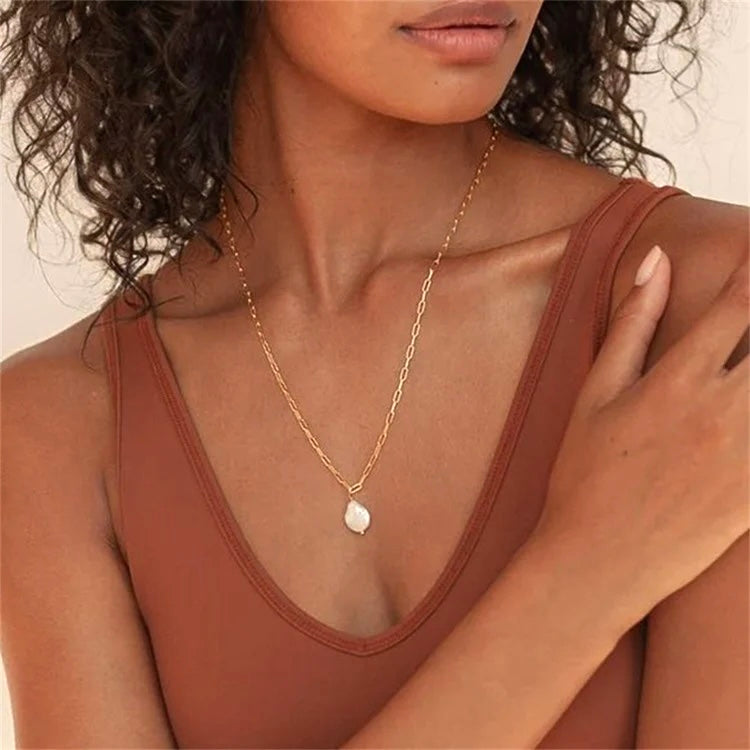 Elegant Freshwater Pearl Necklace with Waterproof Gold Chain – 17 Inches Long, Hypoallergenic and Eco-Friendly