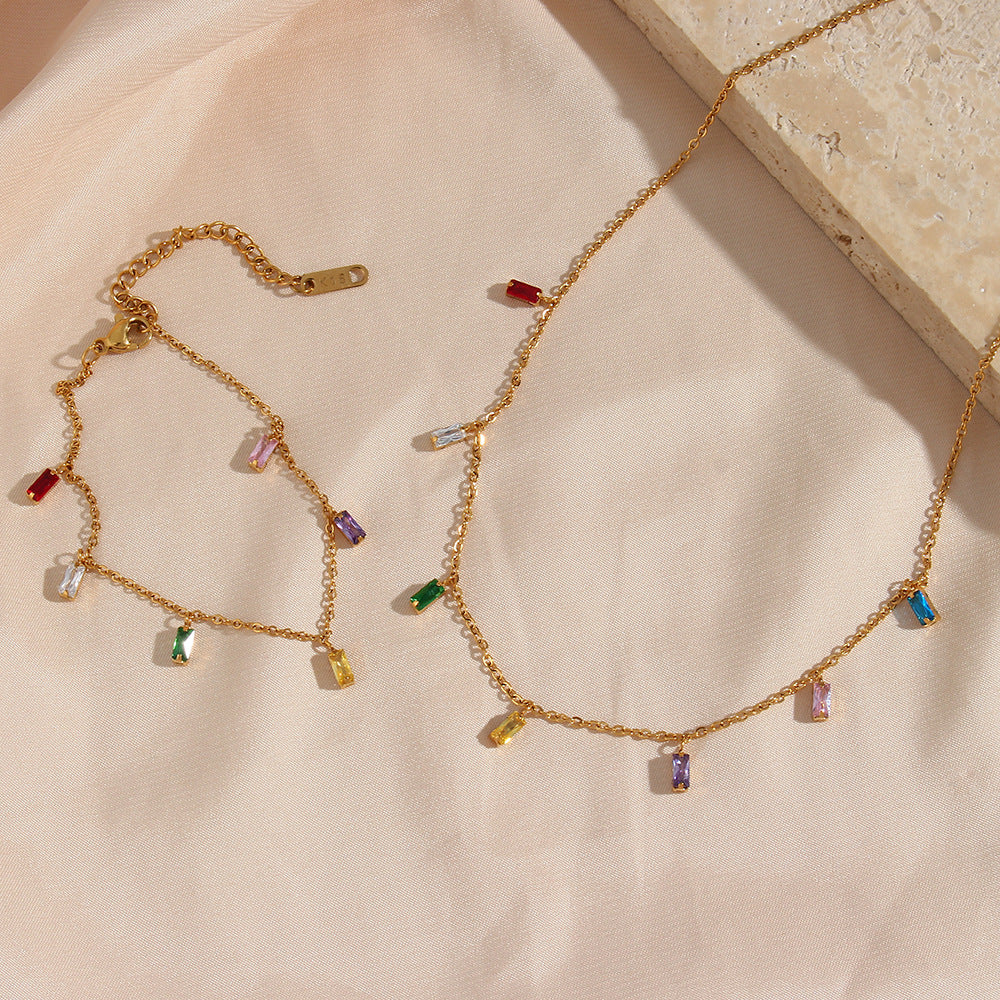 Elegant Gold-Plated Gemstone Necklace with Adjustable Length – Hypoallergenic and Water-Resistant