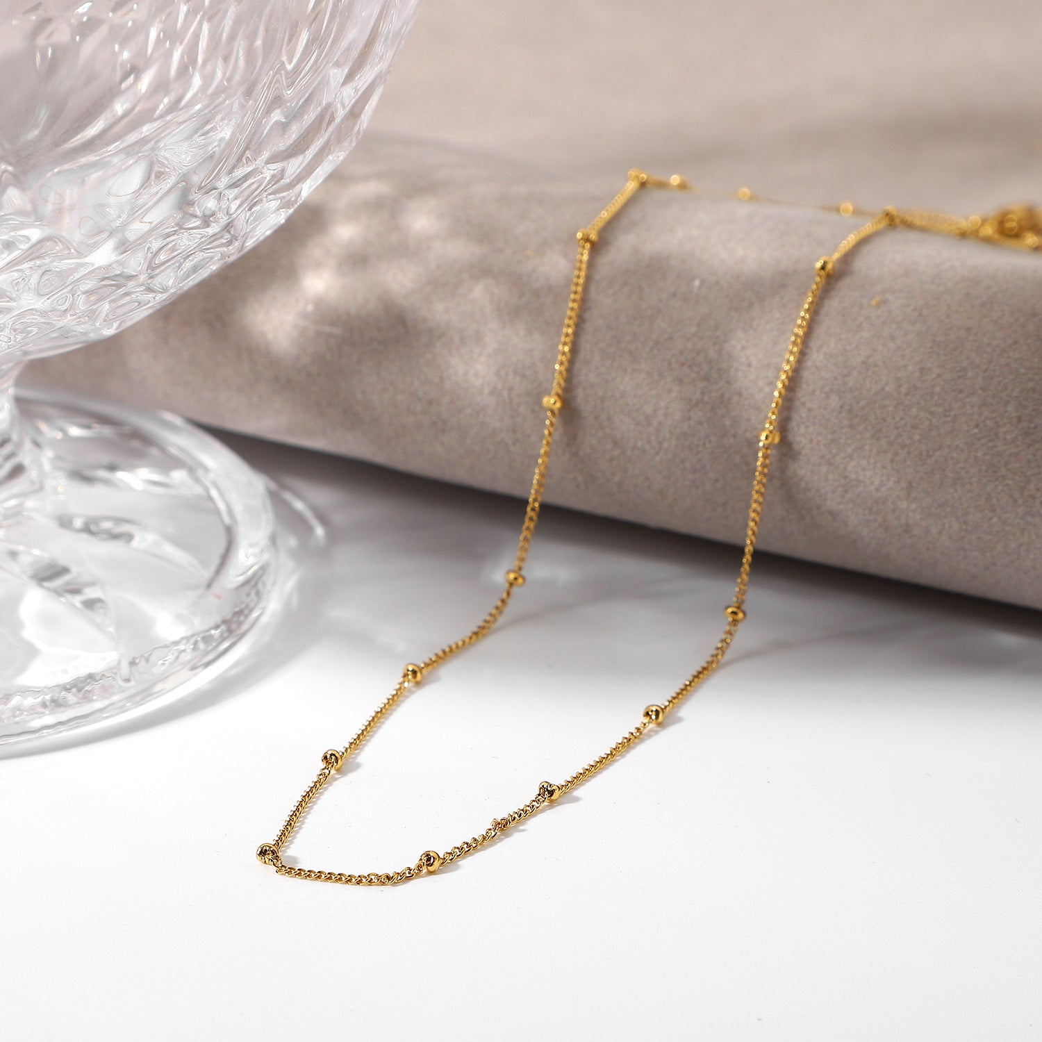 Elegant Gold Chain Necklace with Delicate Beads – 18k Gold-Plated Stainless Steel