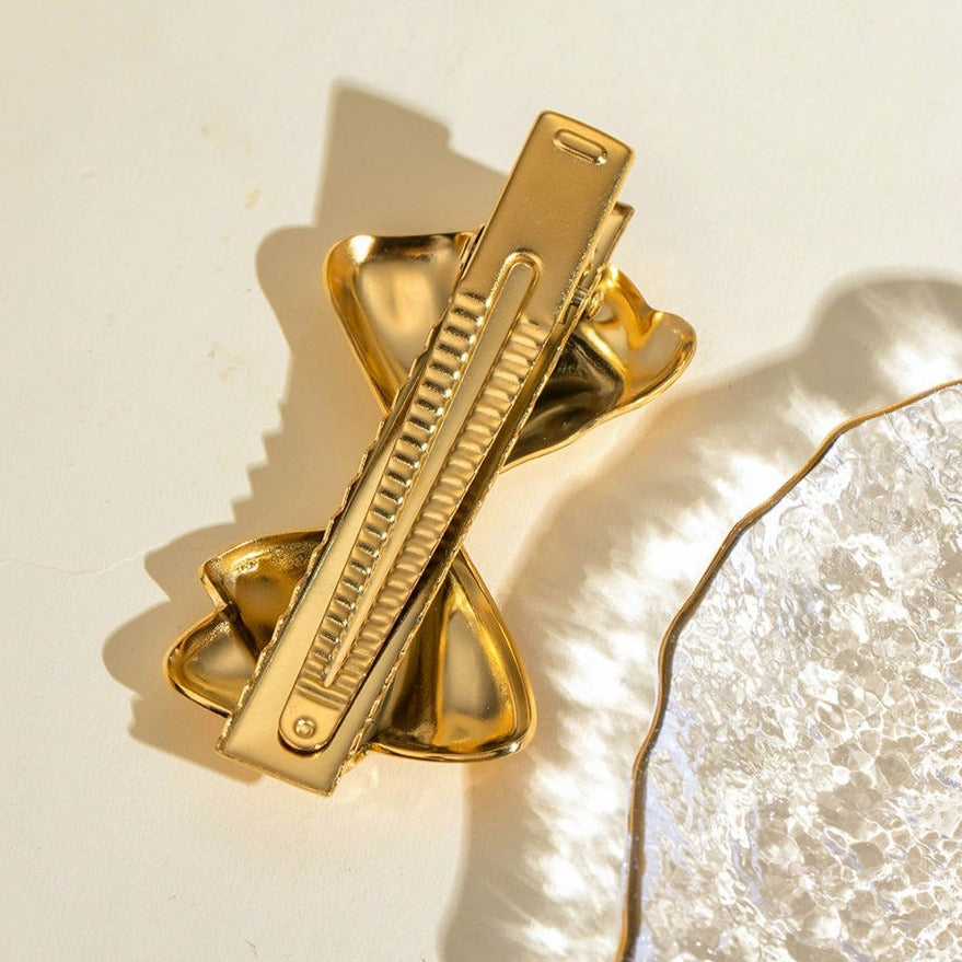 Elegant Gold Hair Clip with Classic Bow Design – Hypoallergenic and Durable Accessory
