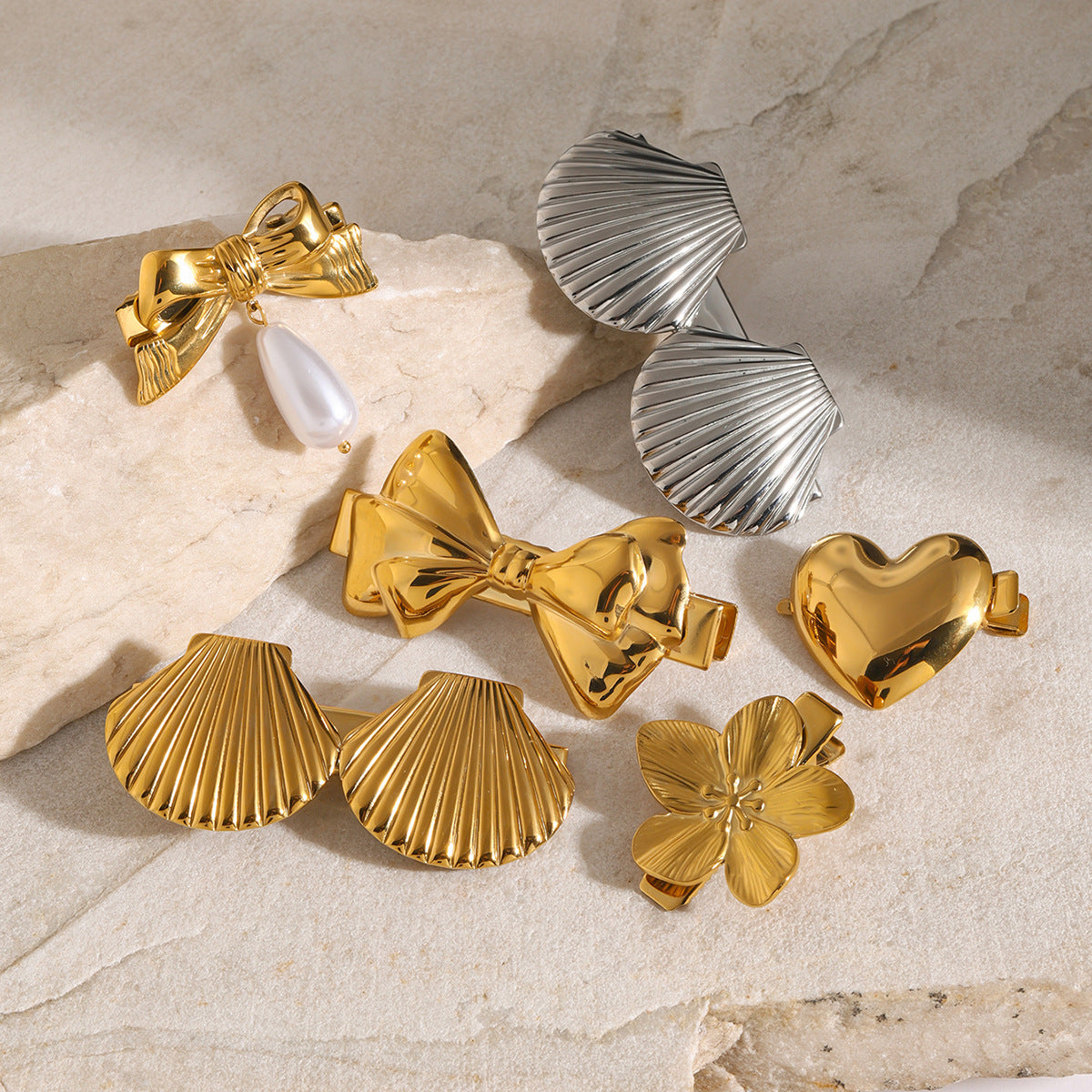 Elegant Gold Hair Clip with Freshwater Pearl - Waterproof, Hypoallergenic Accessory for Women