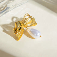 Elegant Gold Hair Clip with Freshwater Pearl - Waterproof, Hypoallergenic Accessory for Women