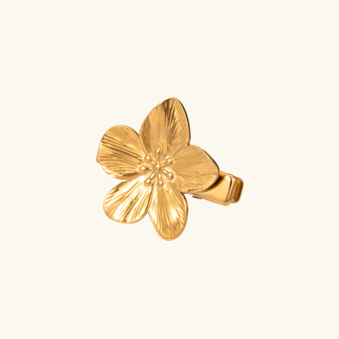Elegant Gold Hair Clip with Sculpted Petal Design – Waterproof and Hypoallergenic