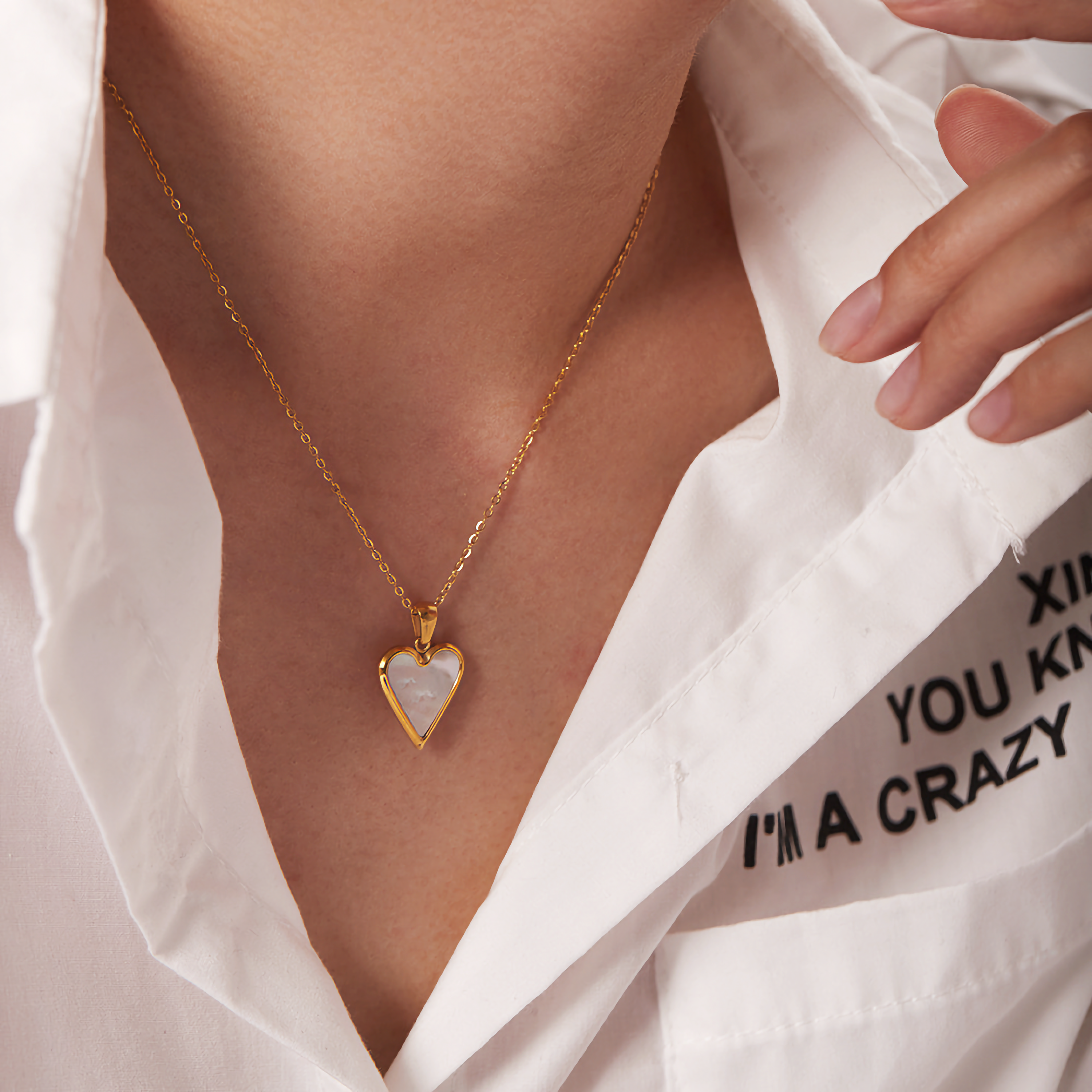 Elegant Gold Heart Pendant Necklace – Waterproof, Hypoallergenic Jewelry for Women, 18-Inch Adjustable Chain