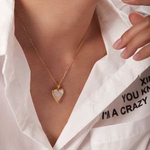 Elegant Gold Heart Pendant Necklace – Waterproof, Hypoallergenic Jewelry for Women, 18-Inch Adjustable Chain