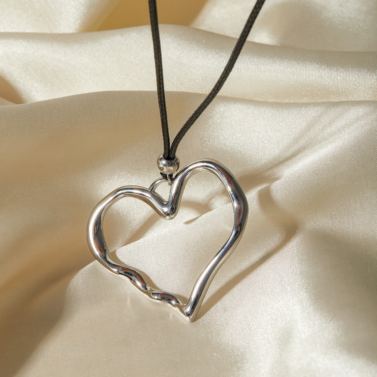 Elegant Gold Heart Pendant Necklace with Black Rope – Hypoallergenic and Waterproof 58 Inch