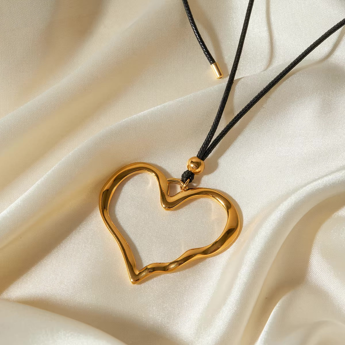 Elegant Gold Heart Pendant Necklace with Black Rope – Hypoallergenic and Waterproof 58 Inch