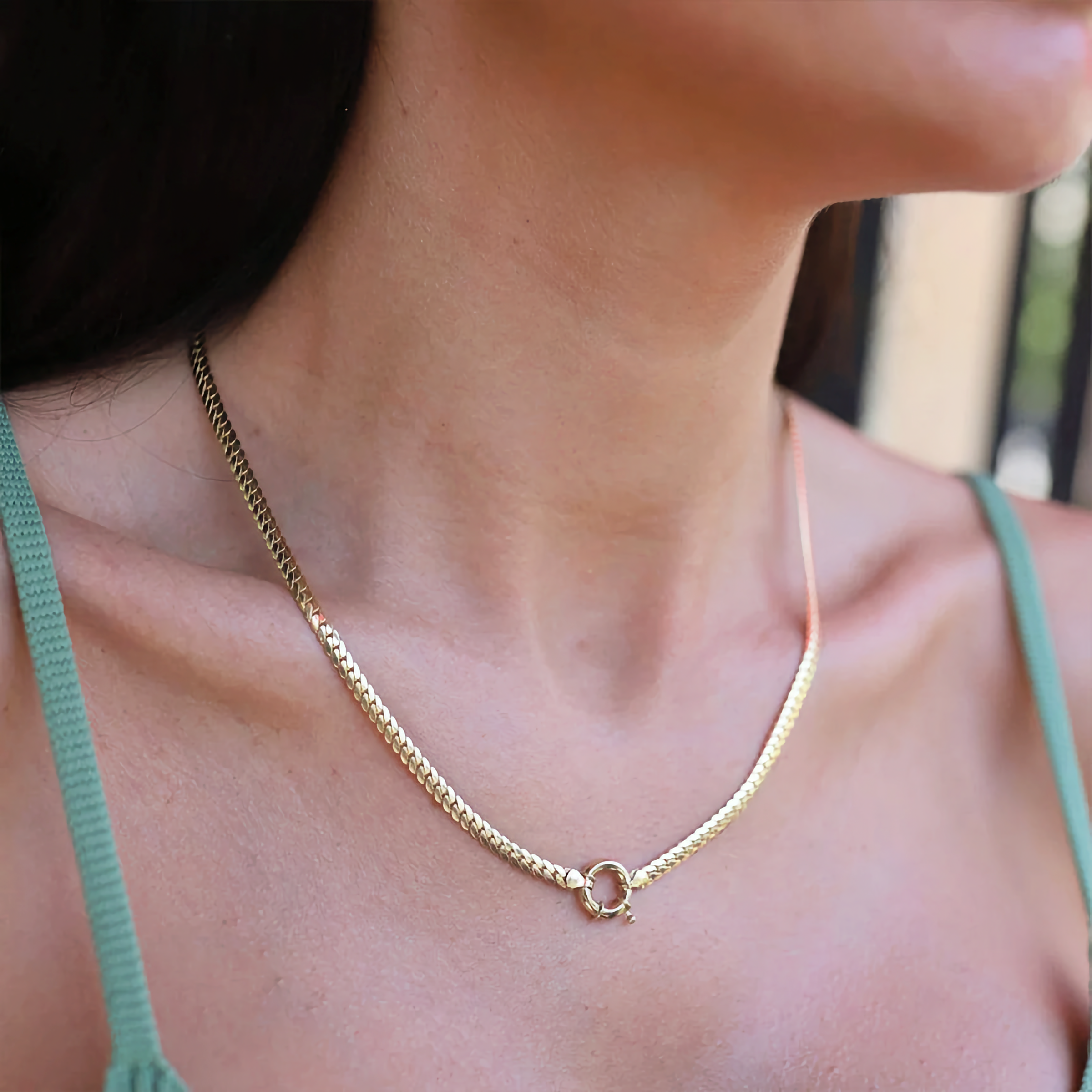 Elegant Gold Herringbone Pendant Necklace for Women – Waterproof, Hypoallergenic, 17-Inch