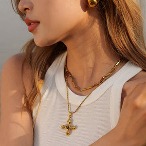 Elegant Gold Necklace with Diamond Pendant – 18k Stainless Steel-Plated Jewelry for Women