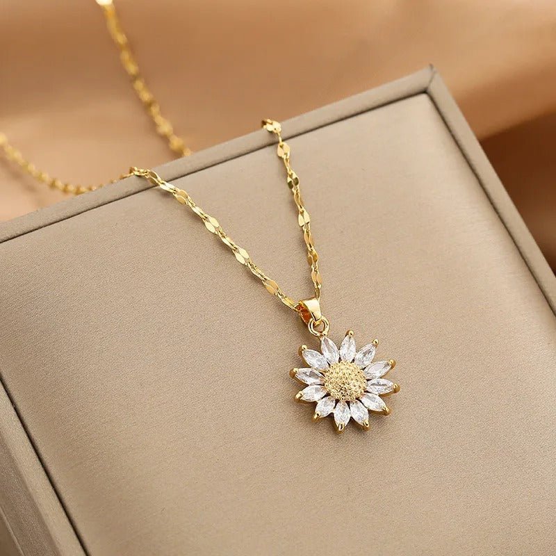Elegant Gold Necklace with Zircon Accents – Adjustable Dainty Jewelry for Women