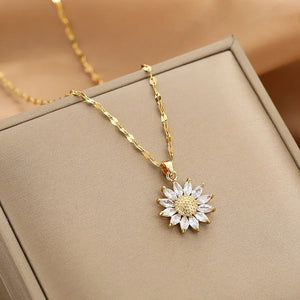 Elegant Gold Necklace with Zircon Accents – Adjustable Dainty Jewelry for Women