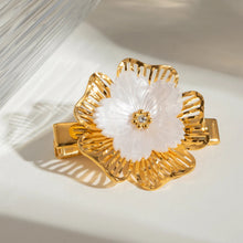 Load image into Gallery viewer, Elegant Petal Pearl Hair Clip with 18k Gold Plating – Hypoallergenic and Waterproof Hair Accessory
