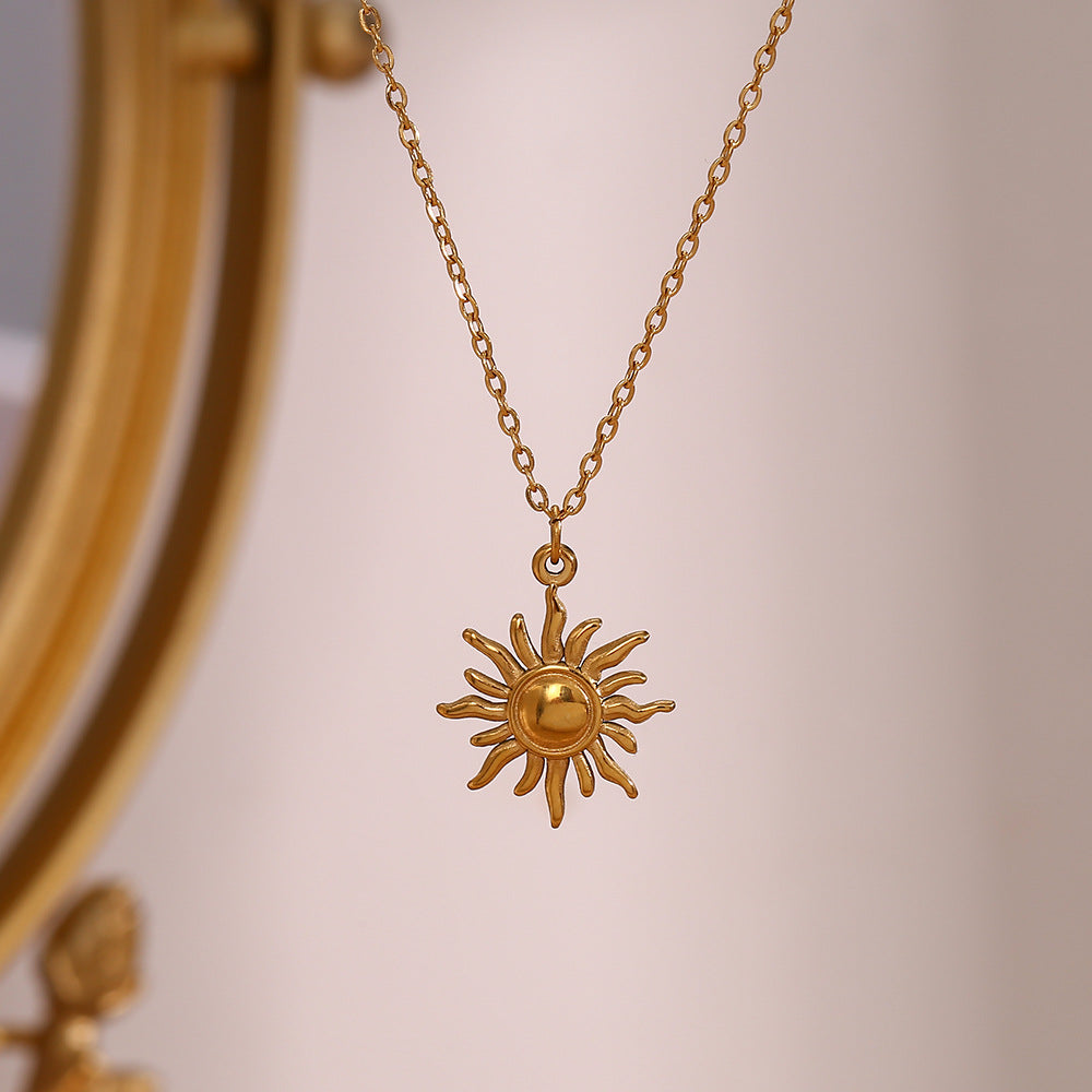 Elegant Sun Necklace in 18K Gold Finish – Hypoallergenic Stainless Steel Jewelry