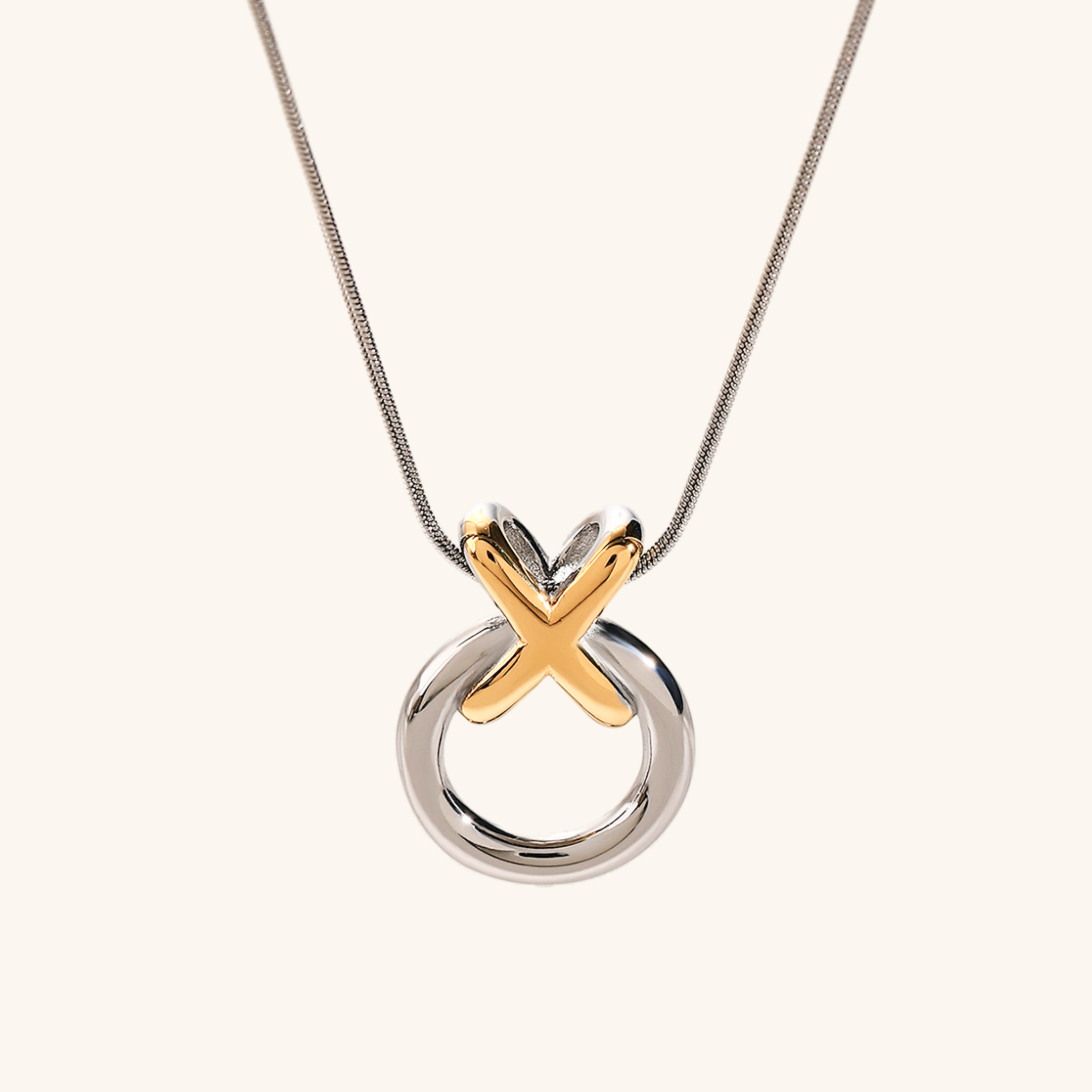 Elegant Two-Tone Knot Necklace in Stainless Steel – Waterproof, Hypoallergenic, Adjustable 19-Inch Chain