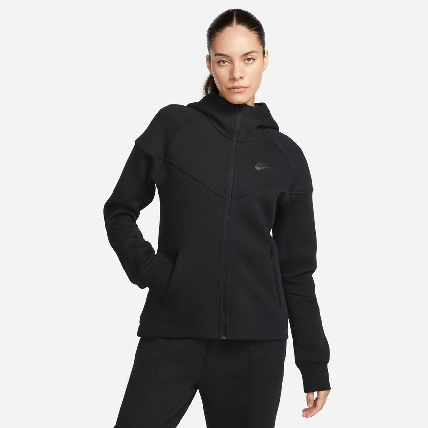 W Nike Sportswear Tech Fleece Windrunner FB8338-010