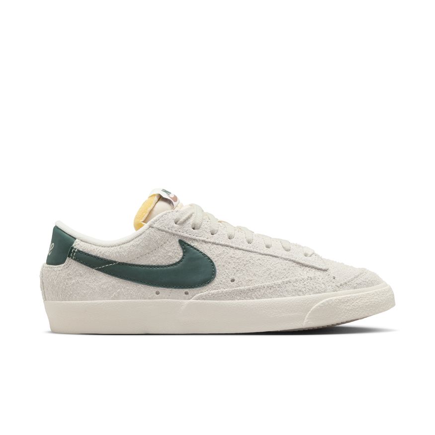 W Nike Blazer Low '77 Vintage FQ8060-002