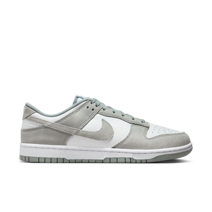 M Nike Dunk Low Retro SE Leather/Suede FQ8249-101