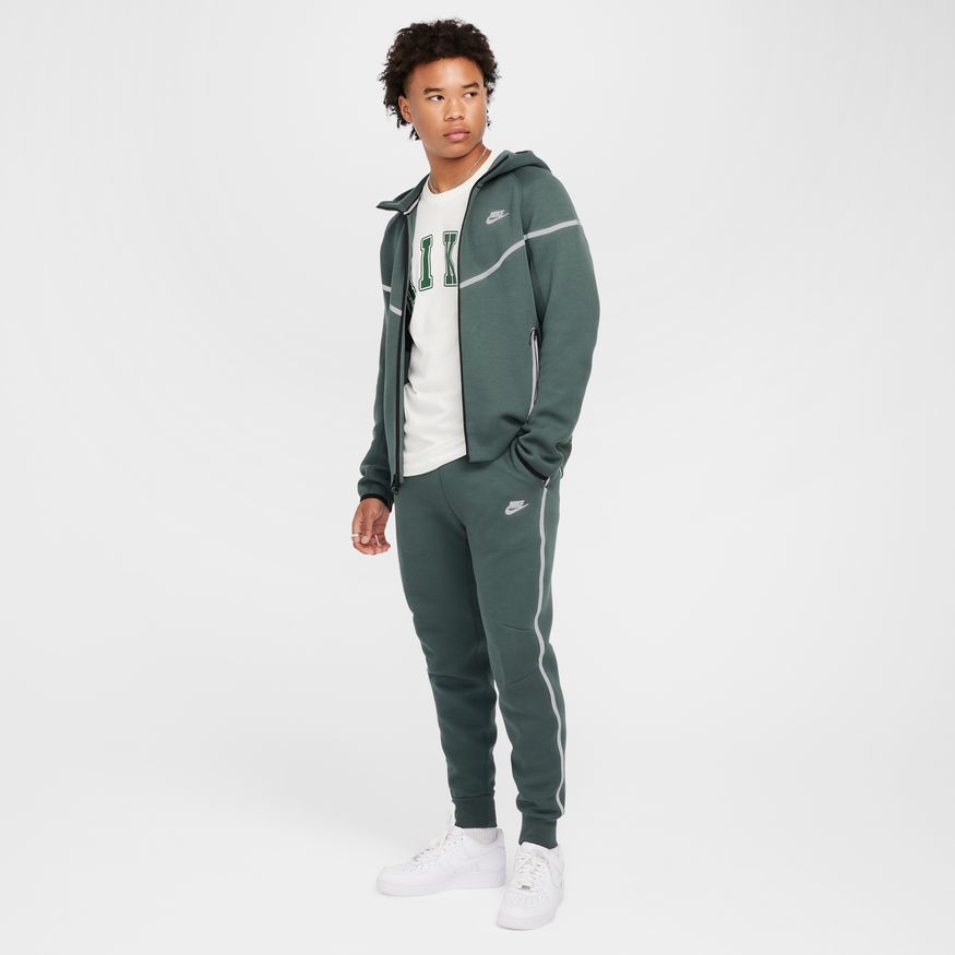 M Nike Tech FZ0762-338