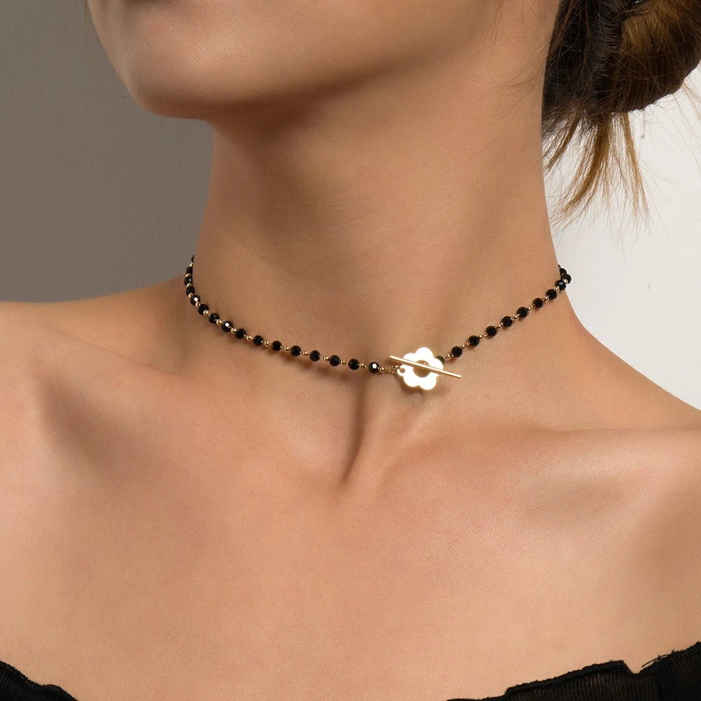 Floral Choker Necklace for Women – Stainless Steel and Zinc Alloy Design with Flower Clasp, 36cm Elegant Collar Style