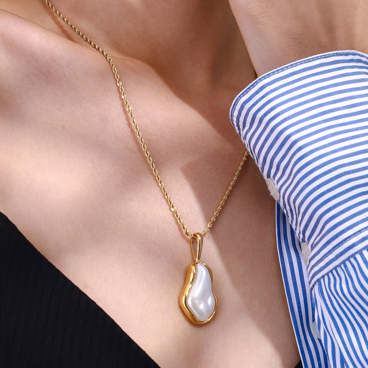 Freshwater Pearl Necklace for Women in Gold Setting – Waterproof, Hypoallergenic, 19-Inch Length, Elegant Coastal Jewelry