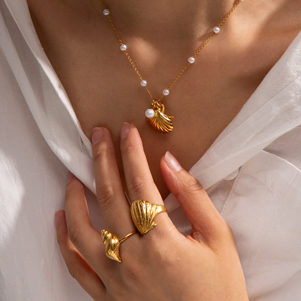 Freshwater Pearl Necklace with Sea Shell and Starfish Pendants – 18k Gold-Plated Coastal Jewelry for Women