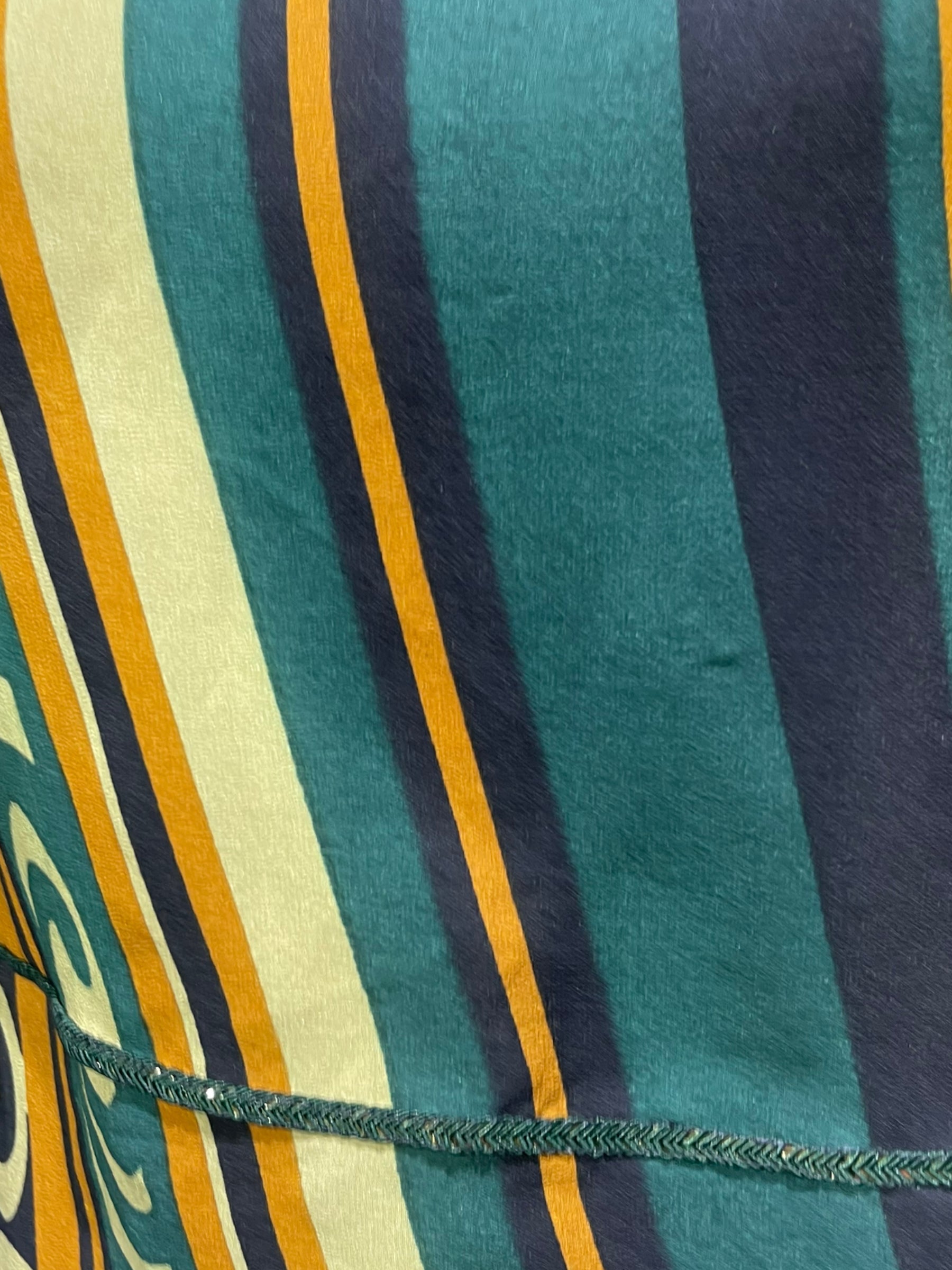 FINAL SALE PRC4224 Avatar Pure Silk Boxy Top