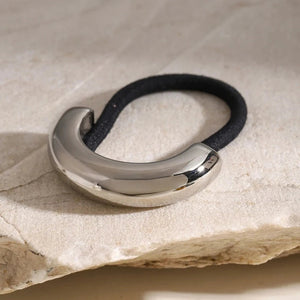 Glossy Arch Pony Cuff Hair Accessory – Minimalist Gold Band, Waterproof, Hypoallergenic, Lightweight Design