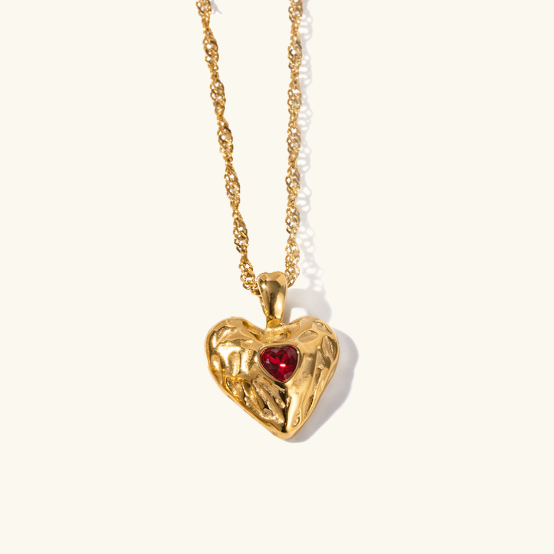 Gold Heart Necklace for Women – 18K Gold Plated Twisted Chain, Hypoallergenic and Waterproof Design