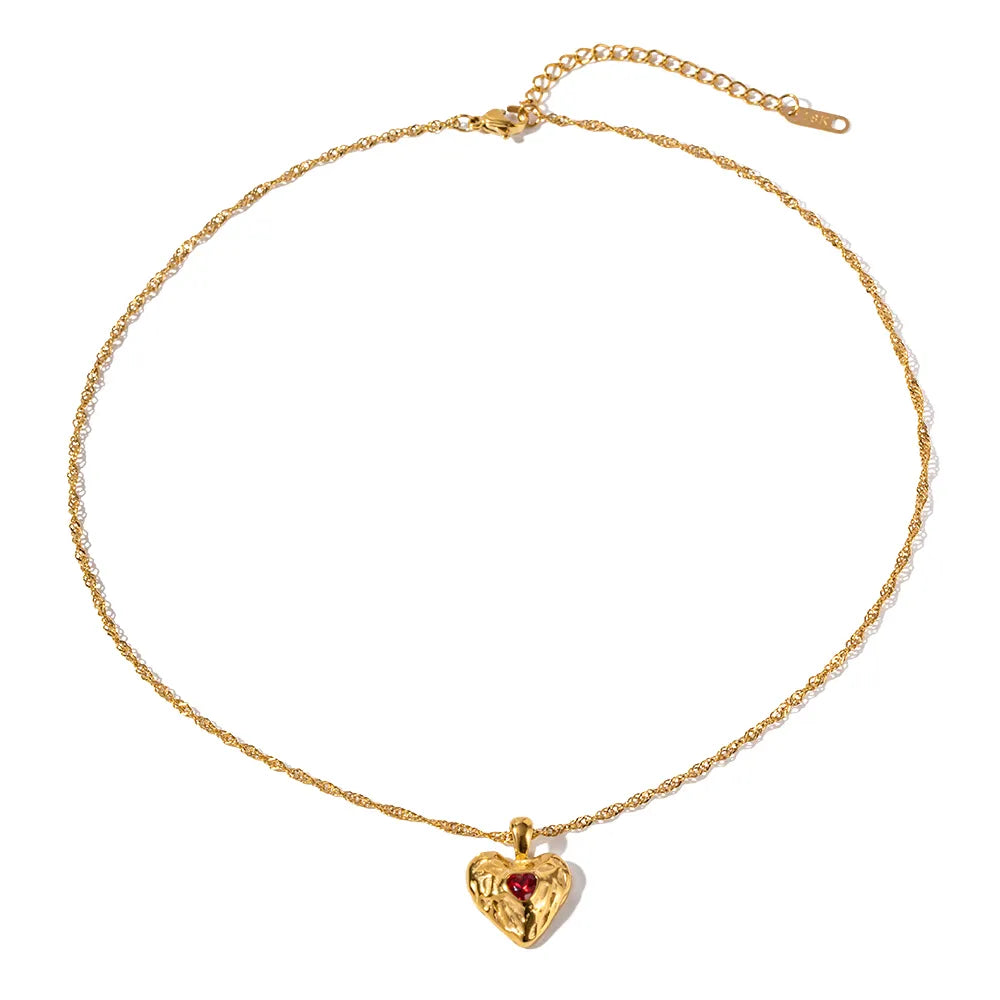 Gold Heart Necklace for Women – 18K Gold Plated Twisted Chain, Hypoallergenic and Waterproof Design