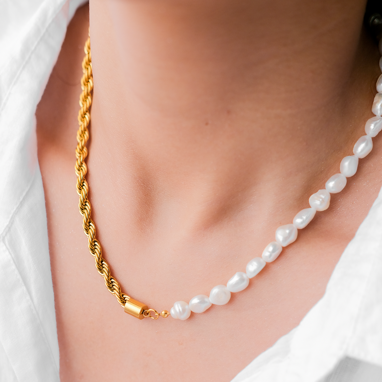 Gold Pearl Necklace with Freshwater Pearls – 18k Gold Chain, Adjustable Length 18-22 Inches, Elegant Women's Jewelry