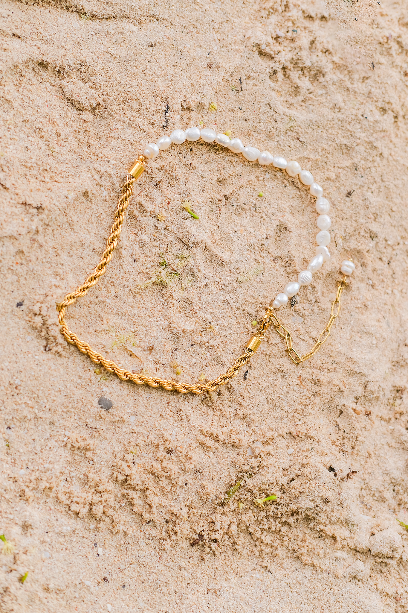 Gold Pearl Necklace with Freshwater Pearls – 18k Gold Chain, Adjustable Length 18-22 Inches, Elegant Women's Jewelry