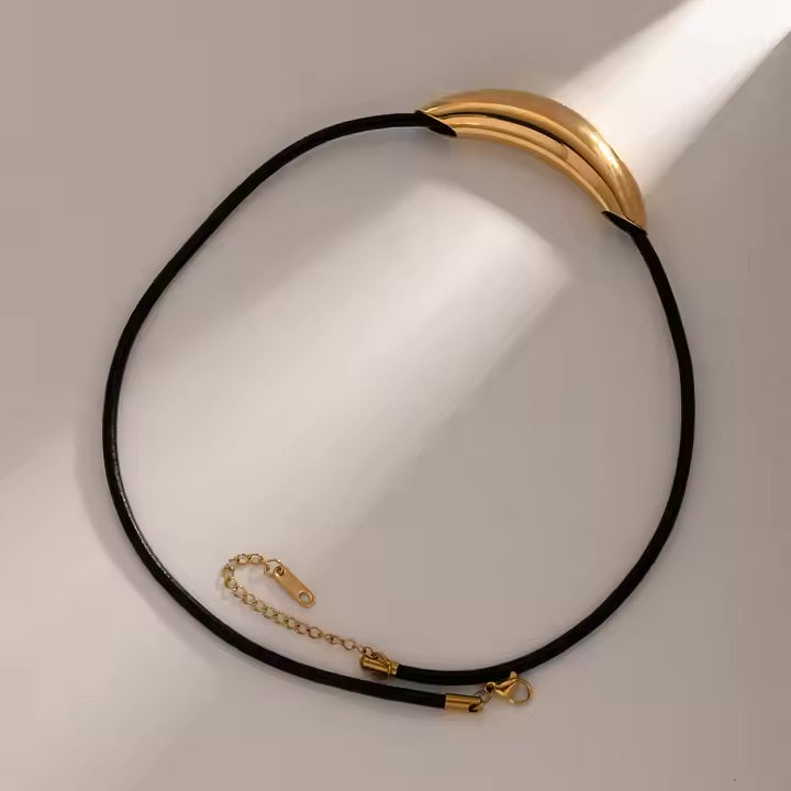 Gold Pendant Necklace for Women – Minimalist 18k Gold Chain with Slim Black Cord, Waterproof and Hypoallergenic