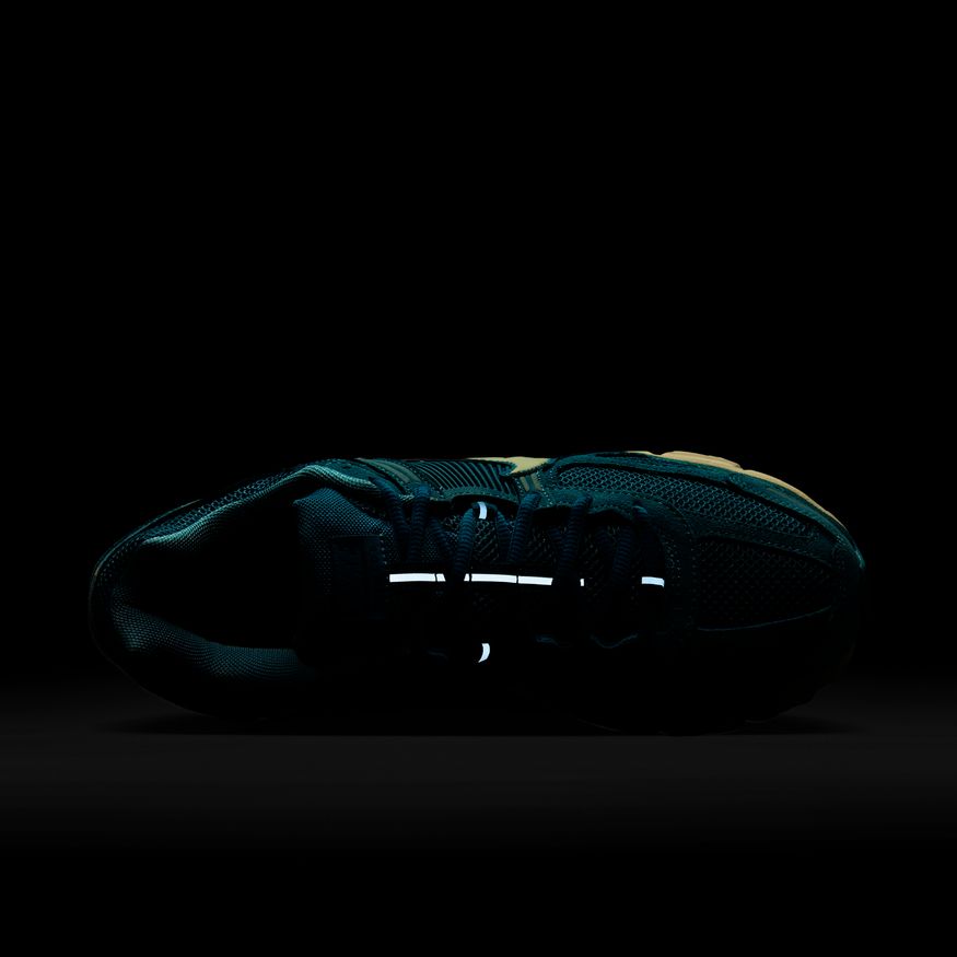 M Nike Zoom Vomero 5 HF1553-400