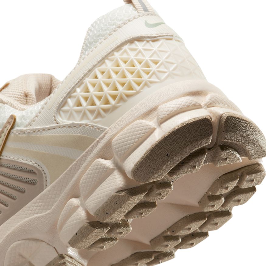 Y Nike Vomero 5 HF6998-106