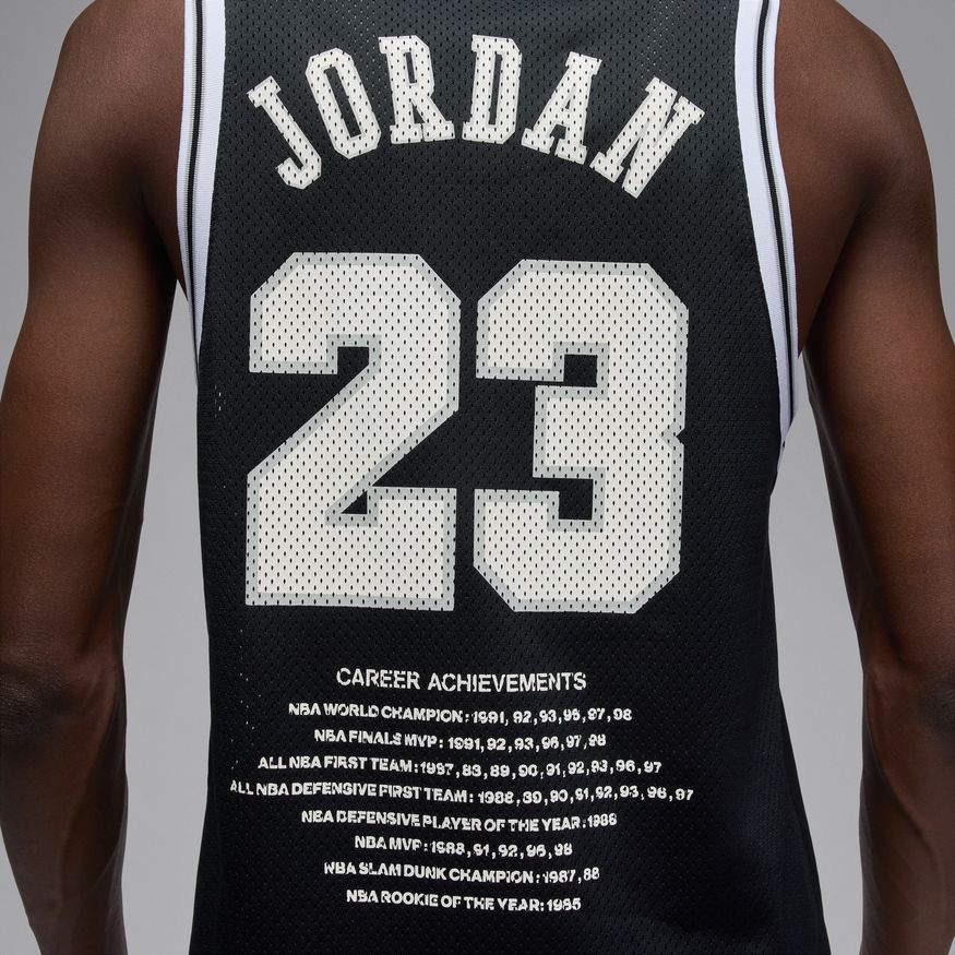 M Jordan Essentials HF9375-010