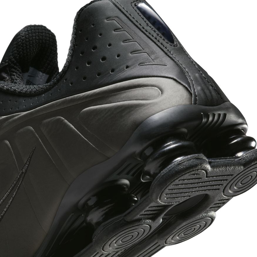 M Nike Shox R4 HQ1988-001