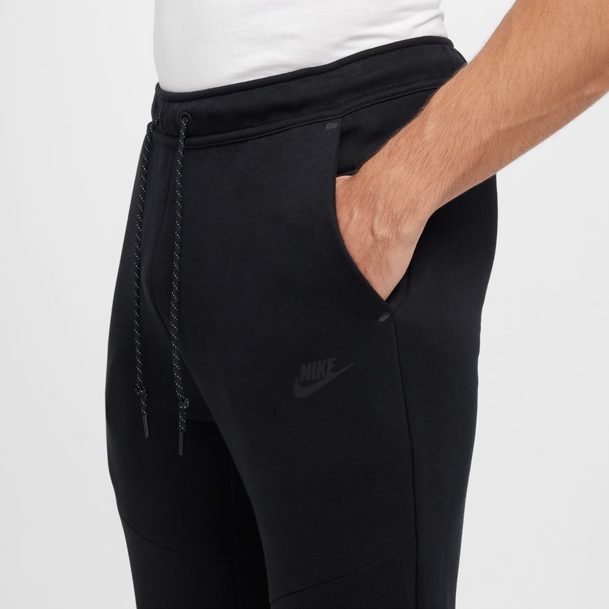 M Nike Tech HV0959-010