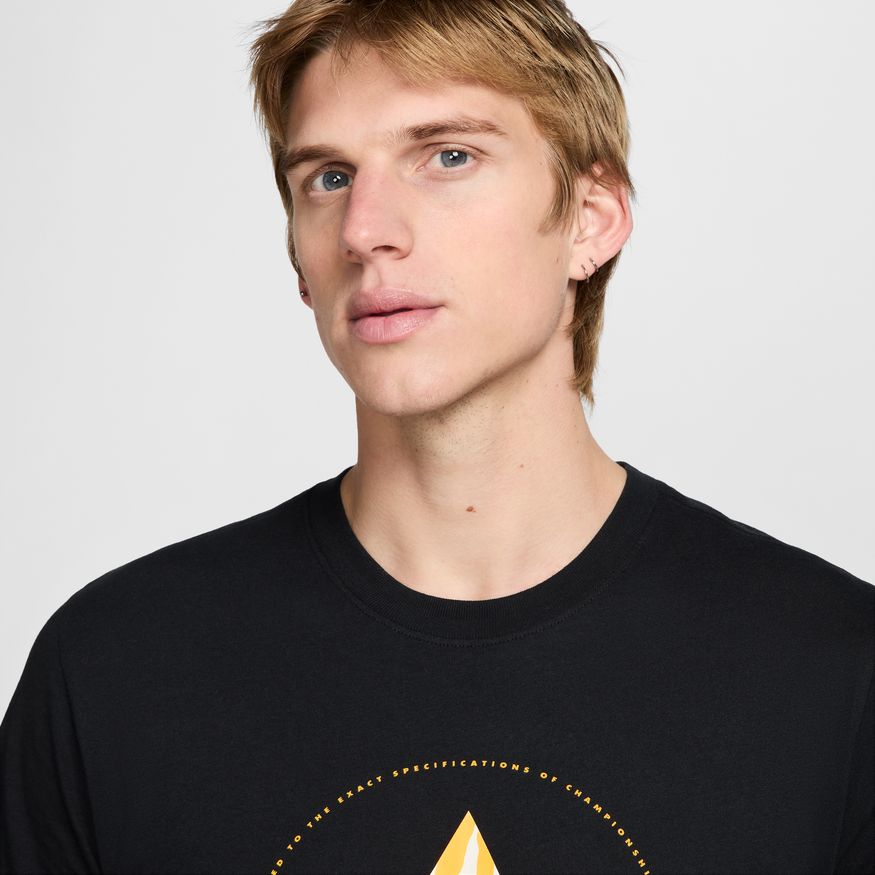 M Nike Sportswear HV9149-010