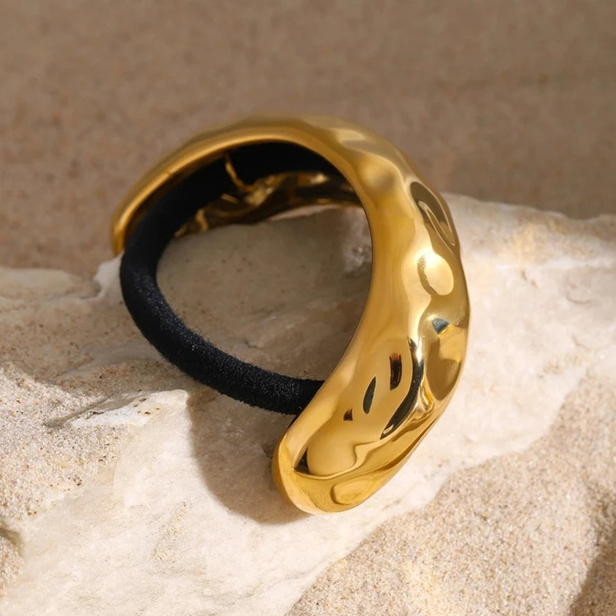 Hammered Arch Pony Cuff - Hypoallergenic 18k Gold Hair Accessory for Elegant Hairstyles