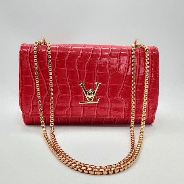 Alligator Pattern Leather Chain Bag