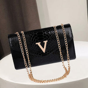 Alligator Pattern Leather Chain Bag