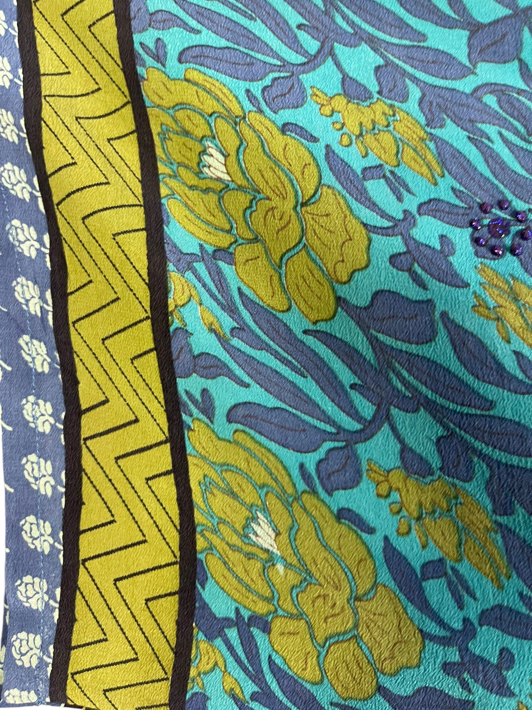 REVOLUTIONHER PRC6692 Avatar Pure Silk Side Slit Top