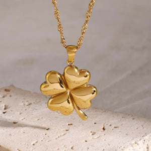 Minimalist 18k Gold Clover Necklace for Women – Hypoallergenic, Waterproof Everyday Jewelry