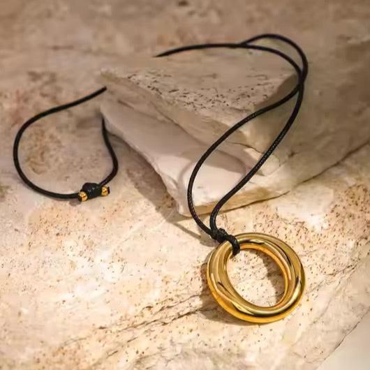 Minimalist Gold Necklace with Ring Pendant – Hypoallergenic Stainless Steel, Waterproof Design, 19 Inches