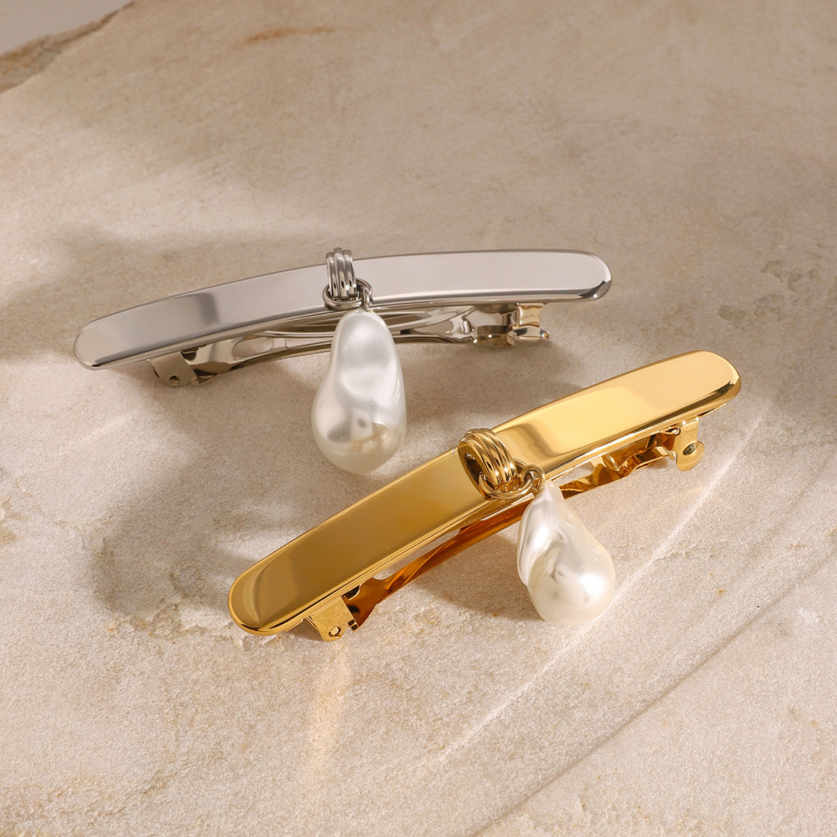 Mirajane Pearl Hair Clip – 18k Gold-Plated Stainless Steel with Freshwater Pearl